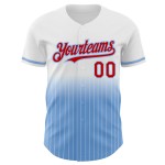 Maglia da baseball a righe bianche sbiadite, autentica, personalizzata, blu, rosso chiaro Maglia da baseball a righe bianche sbiadite, autentica, personalizzata, blu, rosso chiaro