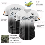 Maglia da baseball autentica, argento-nera, bianca, personalizzata, con righe sfumate Maglia da baseball autentica, argento-nera, bianca, personalizzata, con righe sfumate