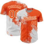 Maglia arancione con pennellate, design autentico personalizzato, modello astratto bianco da baseball 3D Maglia arancione con pennellate, design autentico personalizzato, modello astratto bianco da baseball 3D